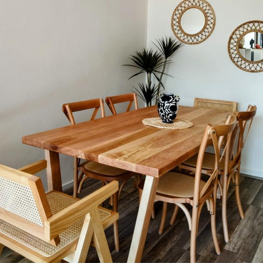 Juego Comedor Lenga 6P + 4 Sillas Crossback + 2 Sillas Chandigarth