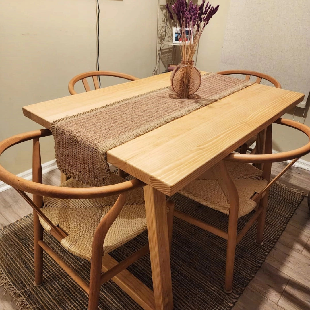 Mesa de Comedor Rectangular Trapecio en Madera Nativa (4 a 10 personas)