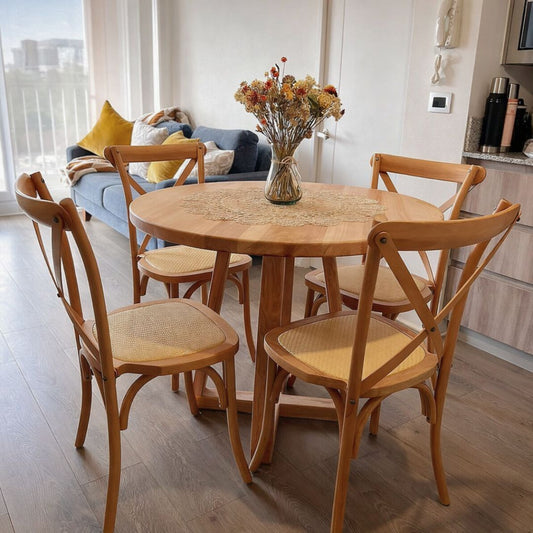 Juego de Comedor Redondo en Madera Nativa de Lenga con 4 Sillas Crossback
